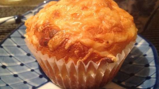 Pumpkin muffins with cheese