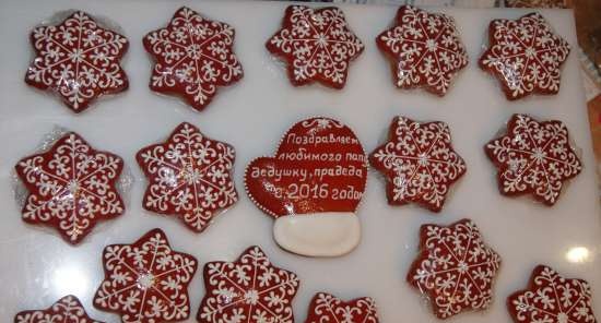 Decoramos galletas de jengibre, galletas