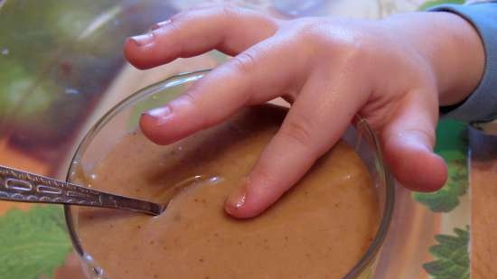 Gecondenseerde melk in 10 minuten in een multikoker Steba