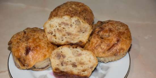 Cottage cheese muffins with onions