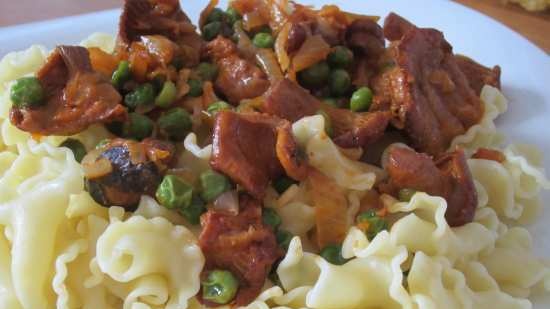 Pasta con funghi e piselli