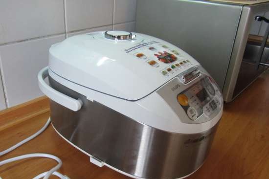 Testare il multicooker Philips HD3036