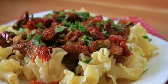 Pasta con setas y guisantes