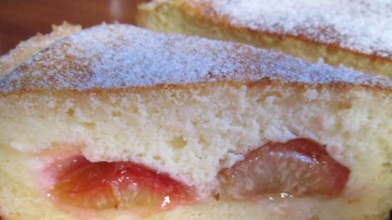 Torta di pasta frolla con ricotta e prugne