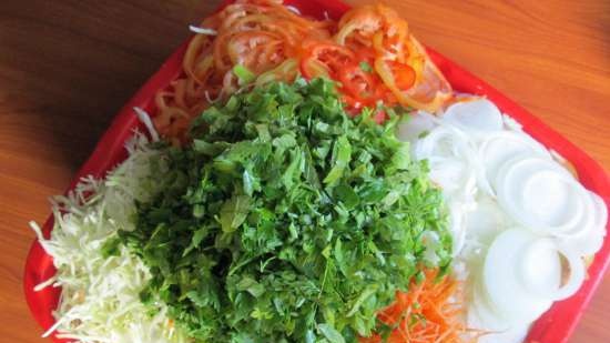 Salad Belotserkovsky sốt cà chua (cuốn)