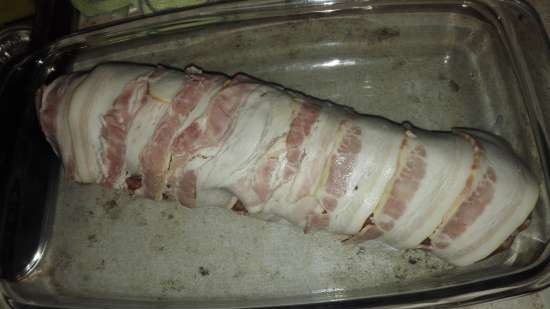 Pig in a pig (Pork tenderloin roll in bacon)