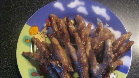 Chicken feet in soy sauce