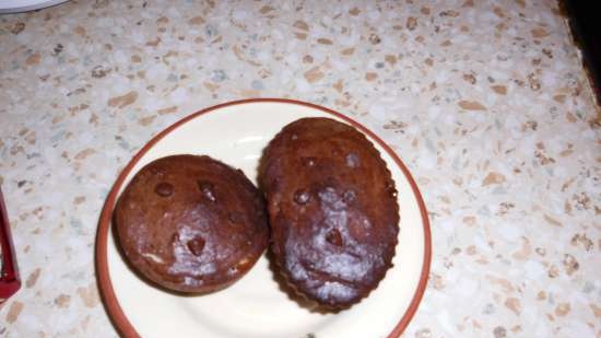 Muffins ελαφριάς σοκολάτας με γέμιση για στάρπη