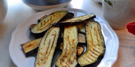 Lavash bladerdeegtaart met aubergine en kaas