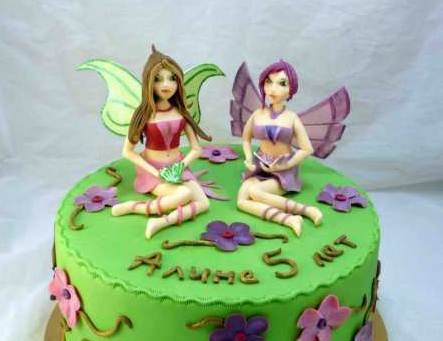 Mga cake na may mga engkanto batay sa cartoon Winx at iba pa