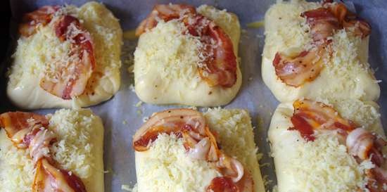 Rolls Envelope met bacon en Bechamelsaus van R. Bertine