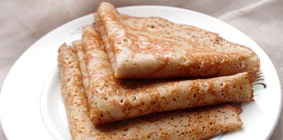 Yeast pancakes with whole grain flour