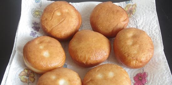 Bomboloni - Ciambelle italiane con crema