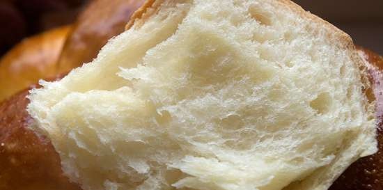 Pane con yogurt e crema pasticcera