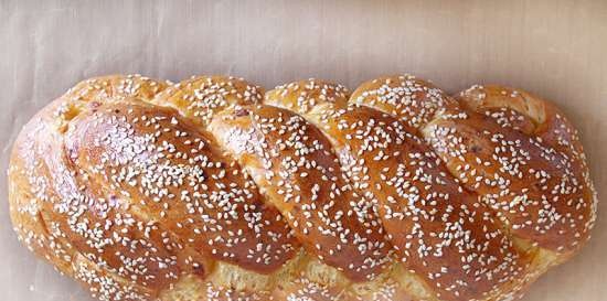 Pane al formaggio attorcigliato