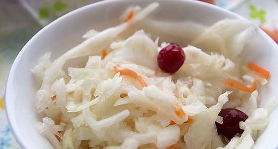 Sauerkraut nang hindi pinipilit