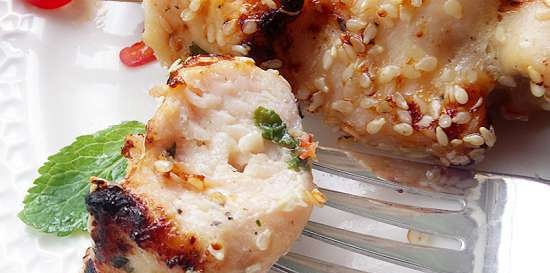 Chicken skewers in honey-lime marinade with mint and chili