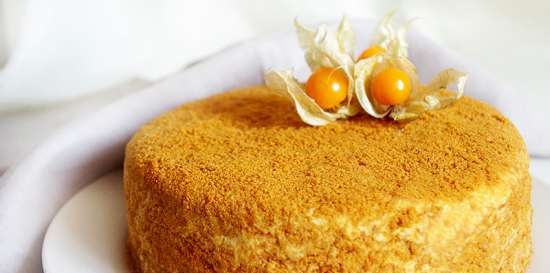 Karamelhoningcake met witte chocolade en mascarpone