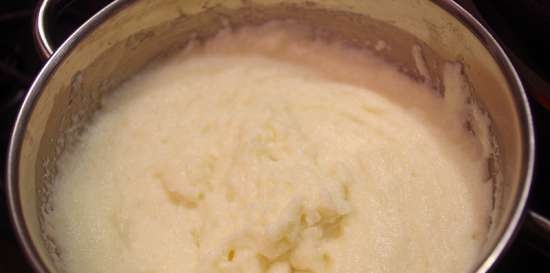 Migliaccio (nápolyi ricotta búzadara)