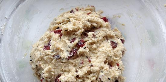 Havermoutkoekjes met veenbessen en sesamzaadjes