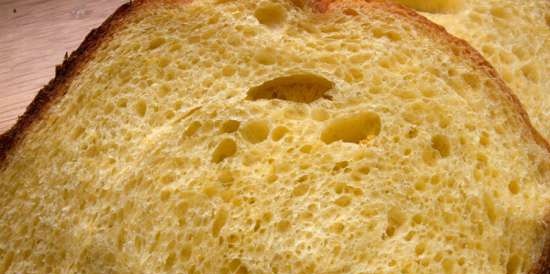 Wheat pumpkin-curd bread in a bread maker