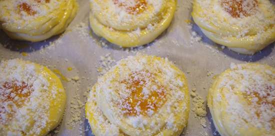 Pa de mantega amb ricotta i melmelada