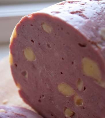 Homemade ham (collection of recipes for a ham maker)