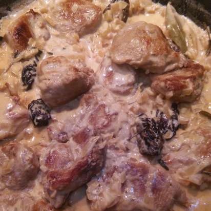 Pork noisets with prunes