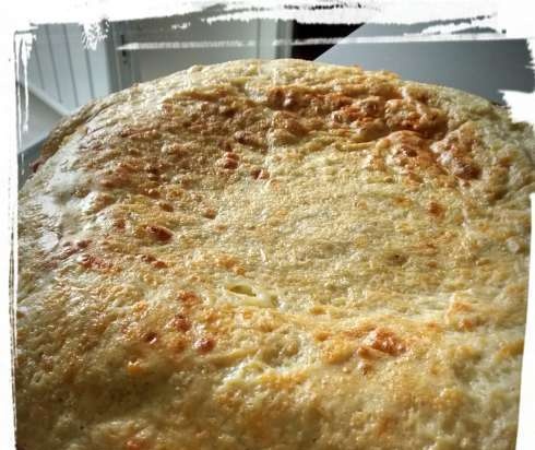 Khachapuri سريع بطريقة مختلفة في شواية ملامسة VVK