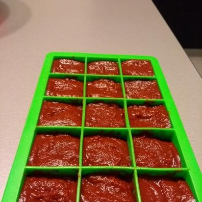 Preparation of meatballs and not only in silicone ice molds