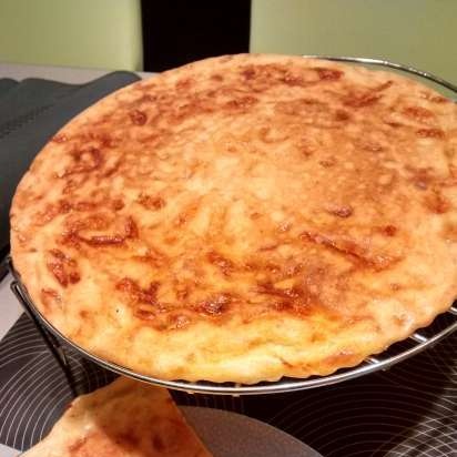 Khachapuri snel op een andere manier in een contactgrill VVK