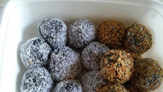 Classic rum balls