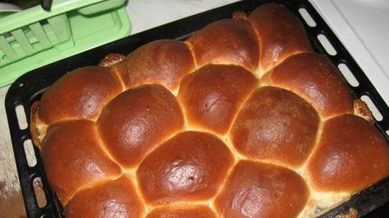 Buchteln buns (Buchtel) na may cream pagpuno