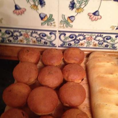 Torta di pasta viennese in una macchina per il pane