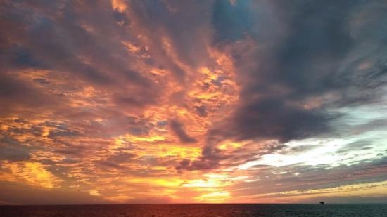 Napakakaibang langit