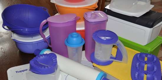 Tupperware จานพลาสติก - บทวิจารณ์