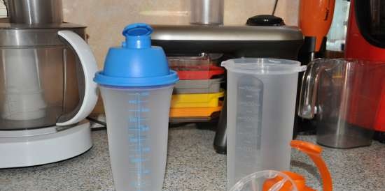 أطباق بلاستيكية Tupperware - استعراض