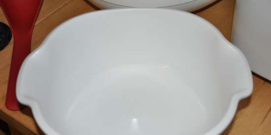 Plastic dishes Tupperware - reviews