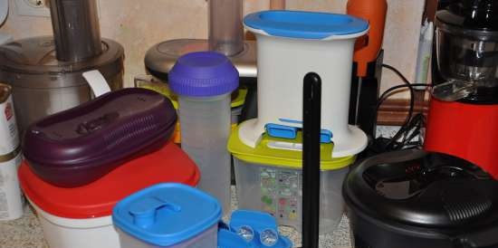 Plastic dishes Tupperware - reviews