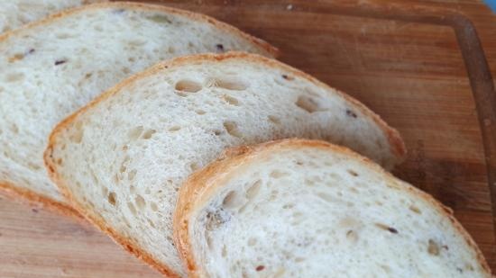 Pane lievitato con semolino e latticello