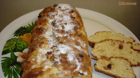 Festive curd roll with candied fruits and raisins