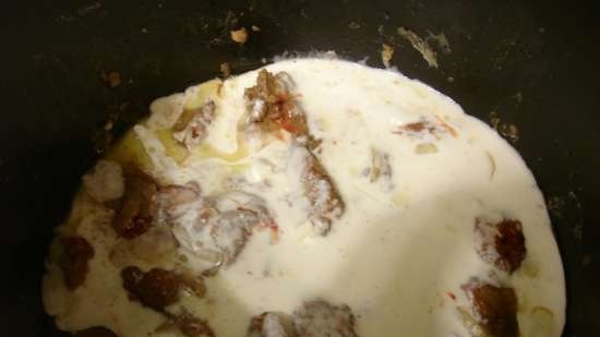 Atay ng manok sa sour cream sauce (pressure cooker Polaris 0305)