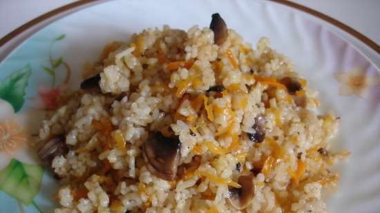 Pilaf with champignons (lean dish) (pressure cooker Polaris 0305)