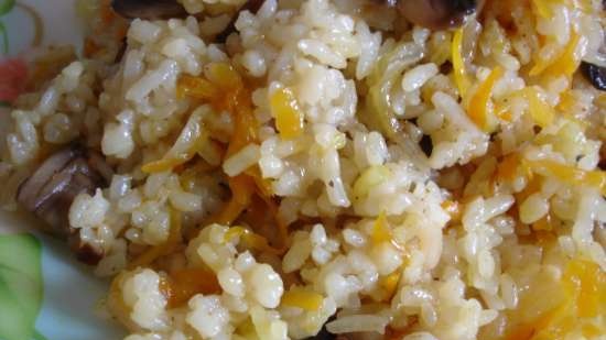 Pilaf with champignons (lean dish) (pressure cooker Polaris 0305)