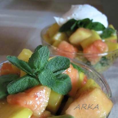 Fruit salad "Colors of summer"