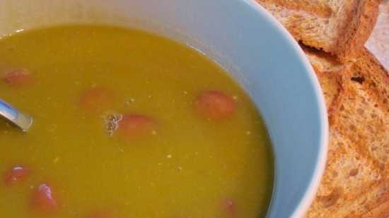 Sopa de puré de pèsols amb mandonguilles