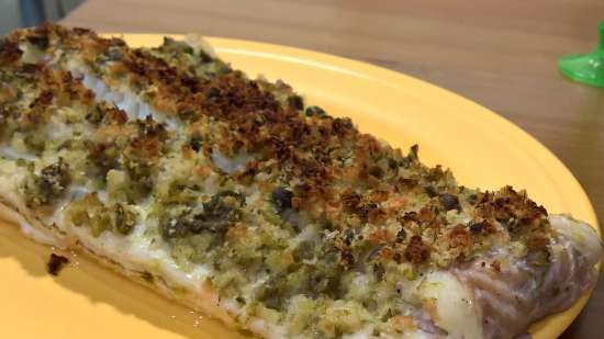 Filete de bacalao en pan rallado con alcaparras para un almuerzo familiar