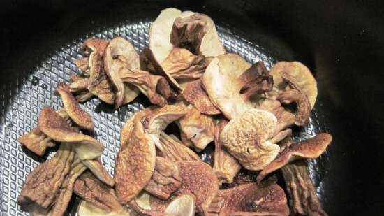 Augurk met champignons in Oursson MP5002 snelkookpan