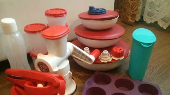 Plastic dishes Tupperware - reviews