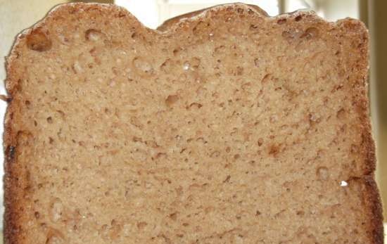 Pane di segale di grano su birra scura con cipolle